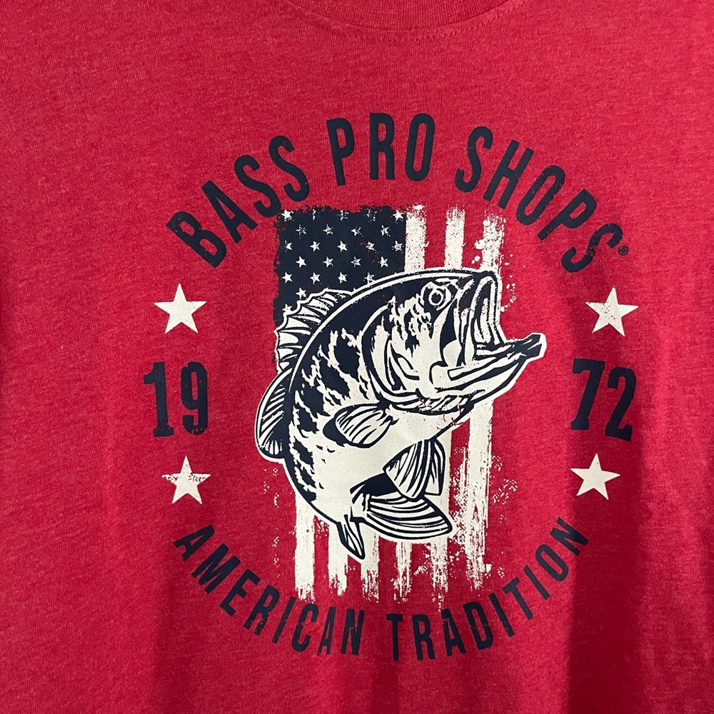 Bass Pro Shops Red T-Shirt NWOT